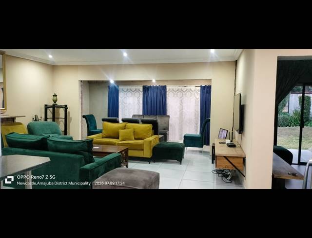 5 BEDROOM HOUSE FOR SALE IN SUNNYRIDGE